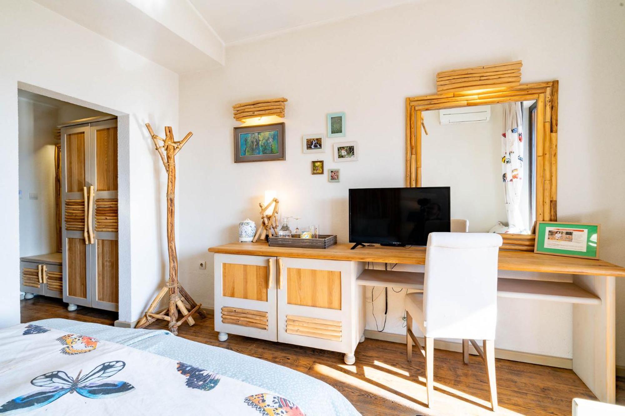 Hotel Casa Art Oreshak  Eksteriør bilde
