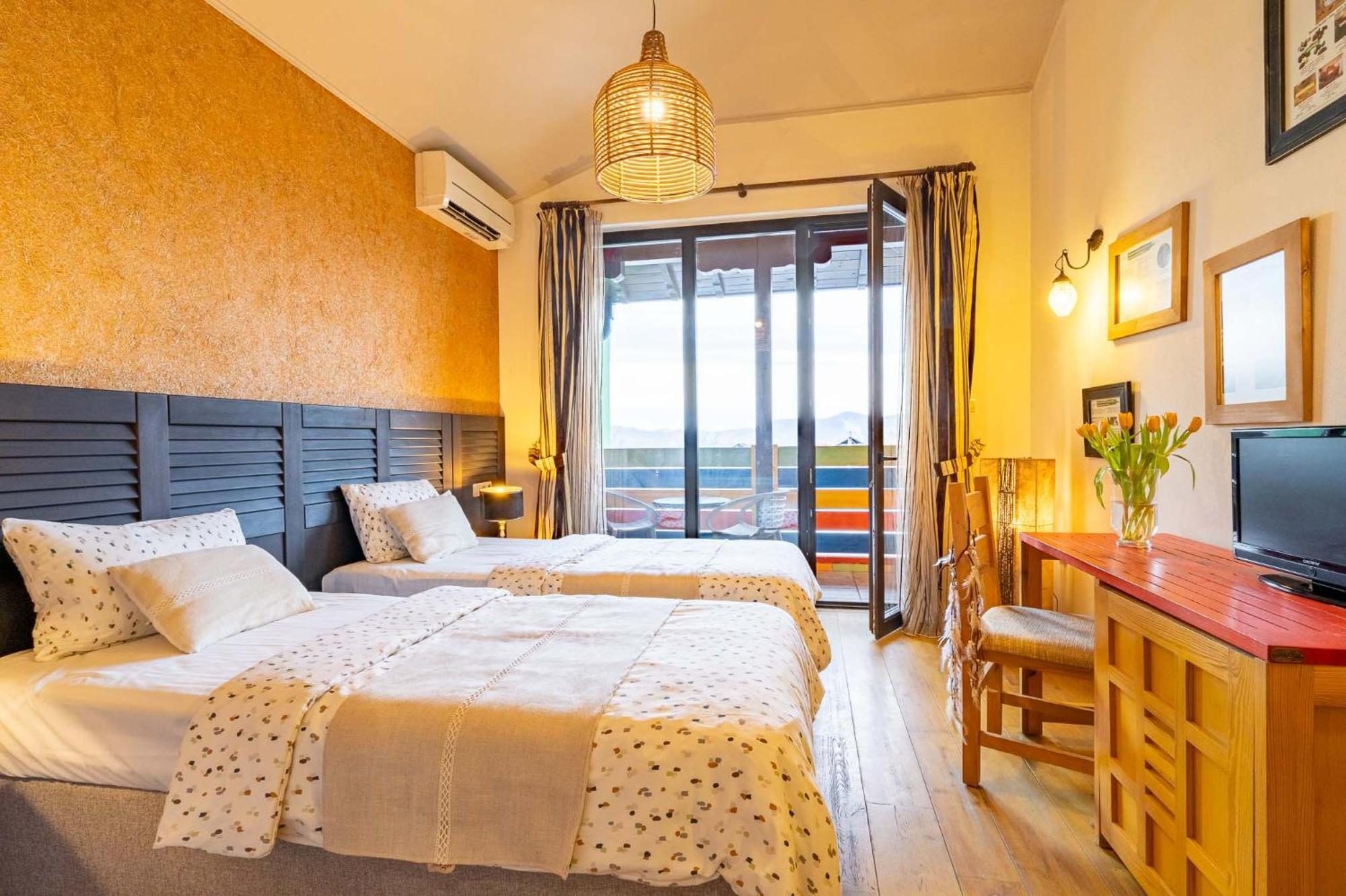 Hotel Casa Art Oreshak  Eksteriør bilde